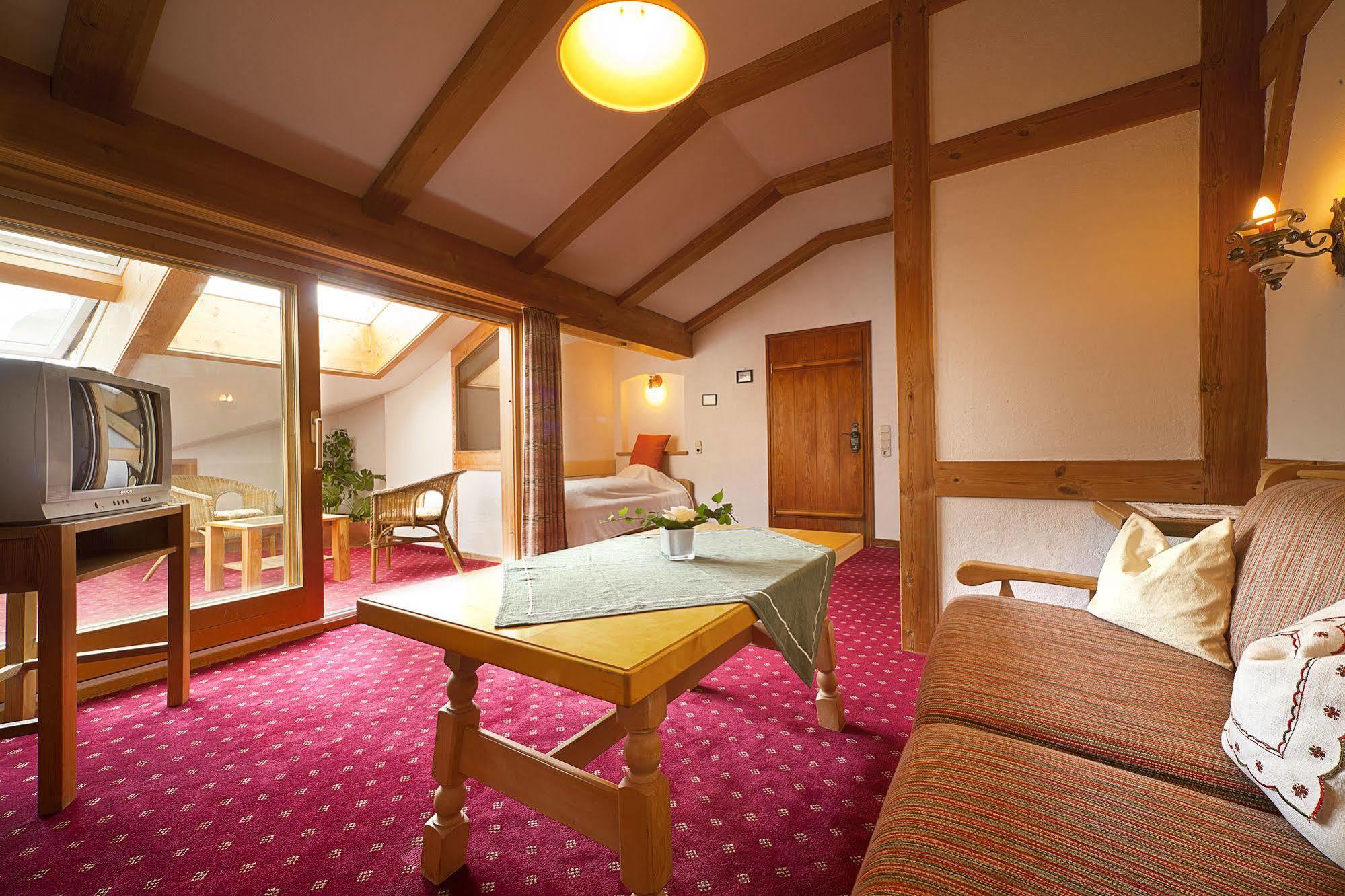 Hotel Huberhof